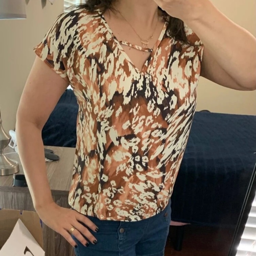 New Boho Casual Watercolour Batwing Short Sleeve Polyester Leopard Top Size: M - Picture 6 of 10